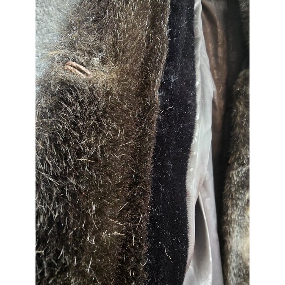 Coat Womens Luxury Black Fur Velvet Mink Horn Buttons Wheeling Size Large Vtg - Picture 3 of 9